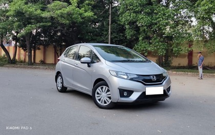 Second-hand 2017 Honda Jazz 1.2 SV i VTEC for sale in New Delhi