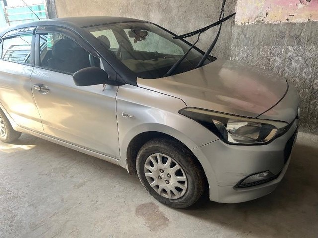 Second-hand 2015 Hyundai i20 1.2 Anniversary Edition for sale in Agra-4