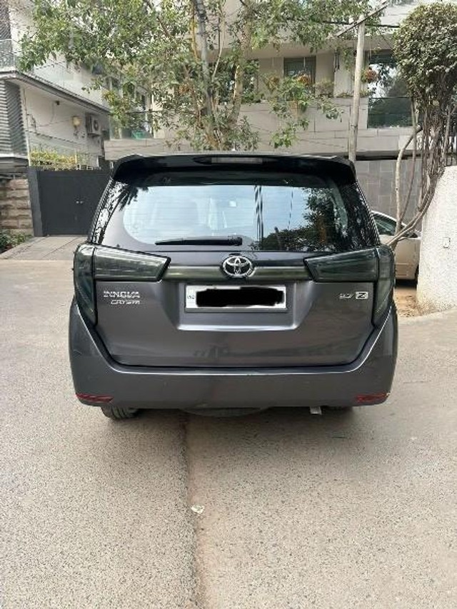 Second-hand 2022 Toyota Innova Crysta 2.7 GX 7 STR AT for sale in New Delhi-1