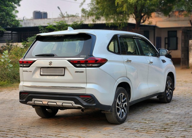 Second-hand 2024 Maruti Invicto Zeta Plus 7Str for sale in New Delhi-11