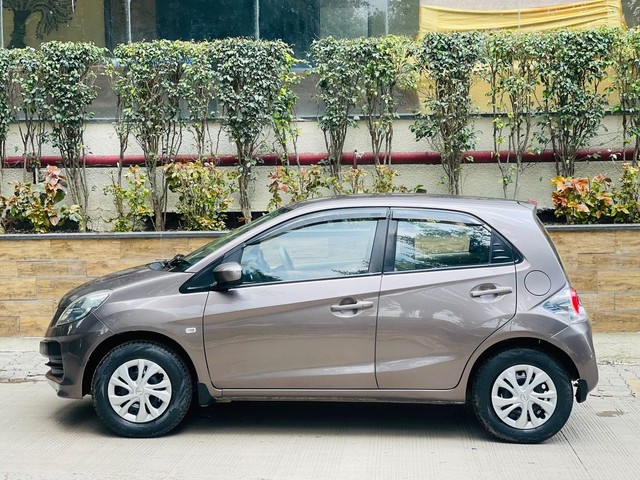 Honda Brio S MT Second-hand 2013 Honda Brio S MT for sale in Indore-6