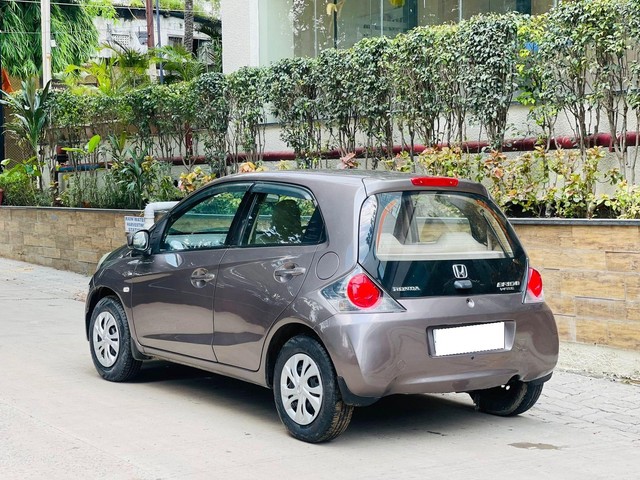 Honda Brio S MT Second-hand 2013 Honda Brio S MT for sale in Indore-2