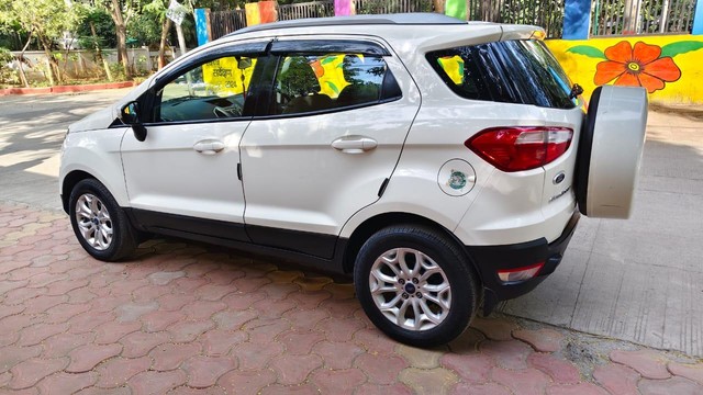 Second-hand 2015 Ford Ecosport 1.5 Ti VCT AT Titanium for sale in Indore-16