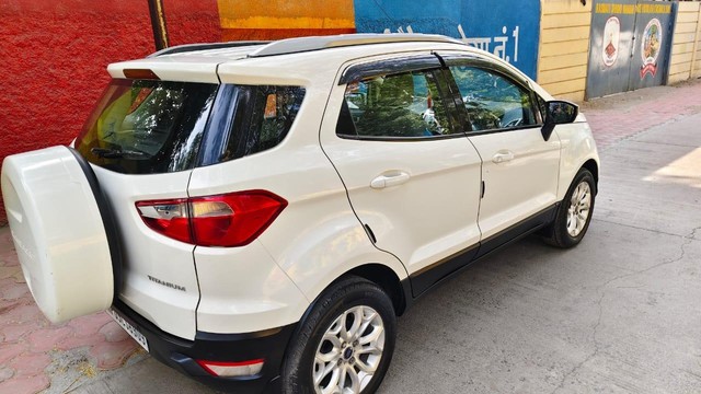Second-hand 2015 Ford Ecosport 1.5 Ti VCT AT Titanium for sale in Indore-17