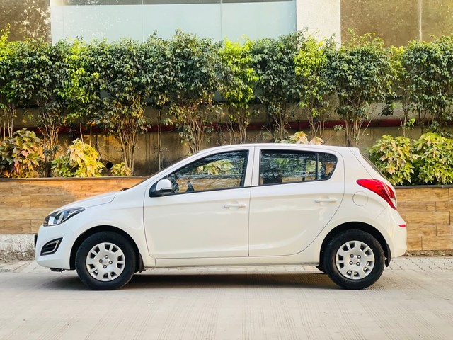 Hyundai i20 Magna 1.4 CRDi (Diesel) Second-hand 2013 Hyundai i20 Magna 1.4 CRDi (Diesel) for sale in Indore-4