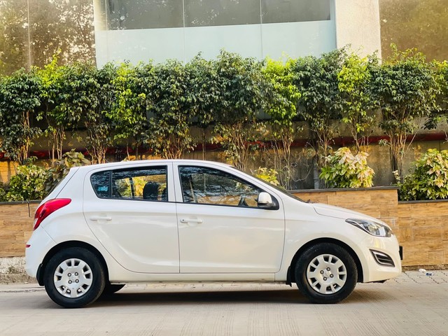 Hyundai i20 Magna 1.4 CRDi (Diesel) Second-hand 2013 Hyundai i20 Magna 1.4 CRDi (Diesel) for sale in Indore-1