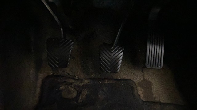 Second-hand 2022 Kia Carens Luxury Plus Turbo 2022-2023 for sale in Lucknow-14