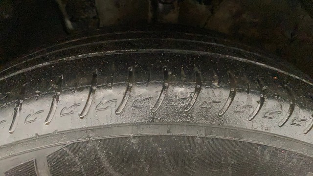 Second-hand 2022 Kia Carens Luxury Plus Turbo 2022-2023 for sale in Lucknow-31