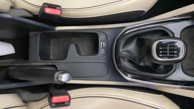 Second-hand 2022 Kia Carens Luxury Plus Turbo 2022-2023 for sale in Lucknow-13