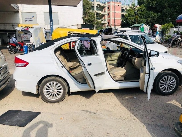 Second-hand 2017 Maruti Suzuki Ciaz ZXi for sale in New Delhi-9