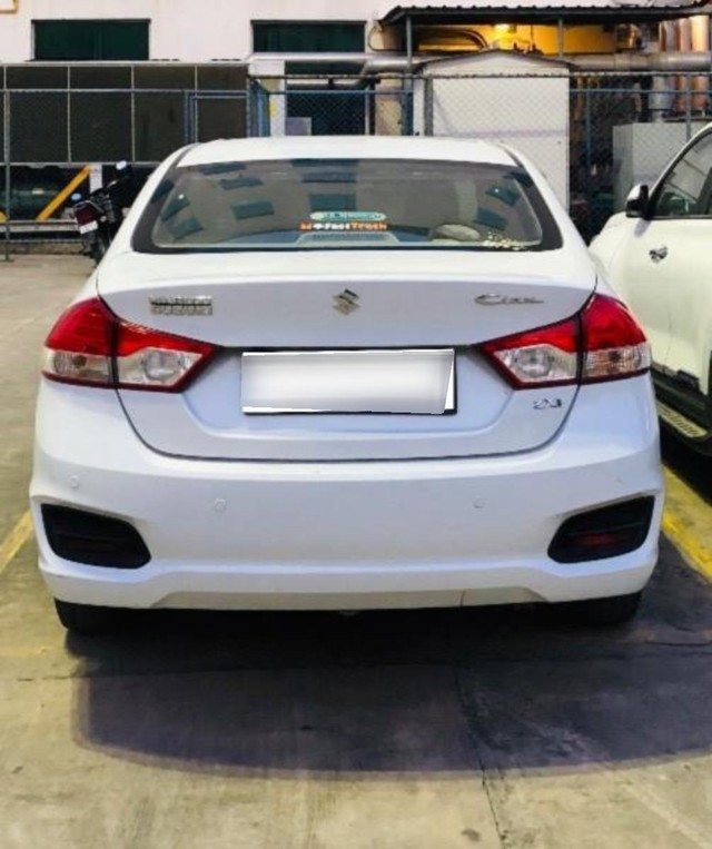 Second-hand 2017 Maruti Suzuki Ciaz ZXi for sale in New Delhi-6