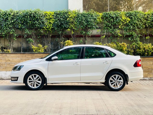 Second-hand 2018 Skoda Rapid 1.6 MPI AT Style BSIV for sale in Indore-3