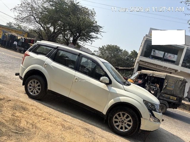 Second-hand 2017 Mahindra XUV500 R W10 FWD for sale in Sheopur-1