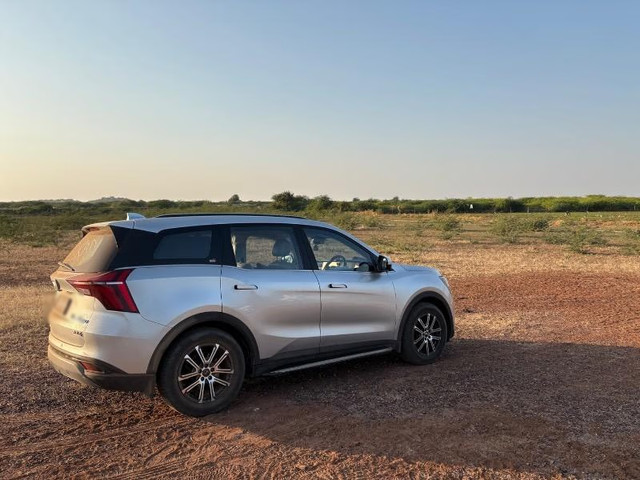 Second-hand 2022 Mahindra XUV700 AX7 Diesel AT Luxury Pack BSVI for sale in Vadodara-1