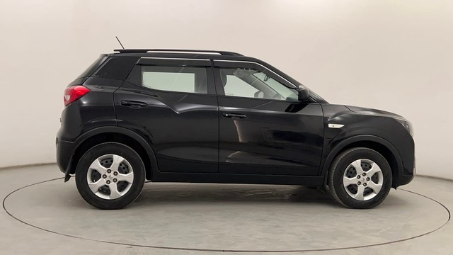 Second-hand 2023 Mahindra XUV300 W6 Diesel for sale in Pune-2