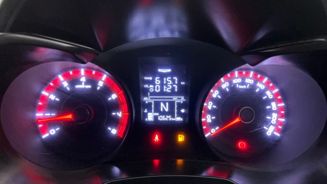 Second-hand 2023 Mahindra XUV300 W6 Diesel for sale in Pune-13