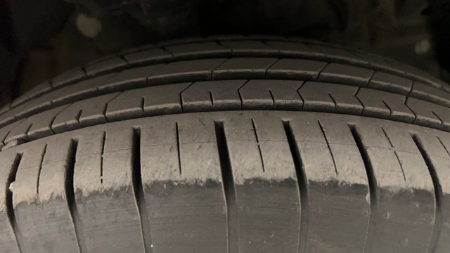 Second-hand 2023 Mahindra XUV300 W6 Diesel for sale in Pune-35