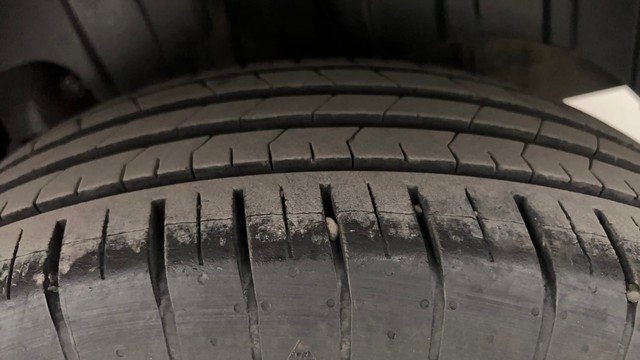 Second-hand 2023 Mahindra XUV300 W6 Diesel for sale in Pune-38