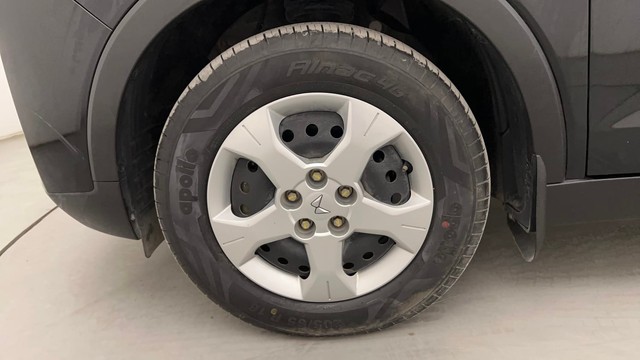 Second-hand 2023 Mahindra XUV300 W6 Diesel for sale in Pune-20