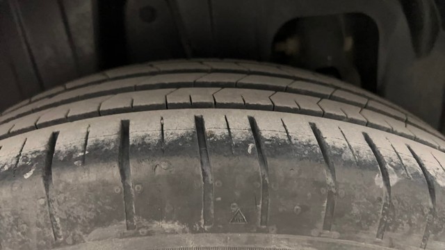 Second-hand 2023 Mahindra XUV300 W6 Diesel for sale in Pune-36