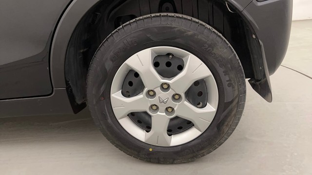 Second-hand 2023 Mahindra XUV300 W6 Diesel for sale in Pune-19