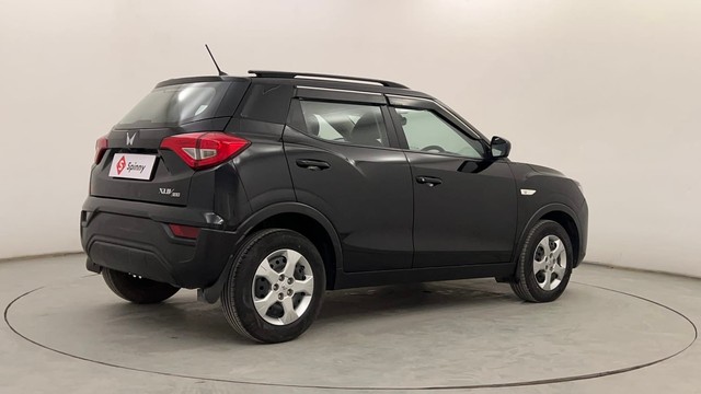 Second-hand 2023 Mahindra XUV300 W6 Diesel for sale in Pune-3