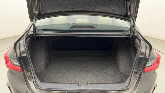 Second-hand 2021 Honda City ZX MT for sale in Mumbai-9