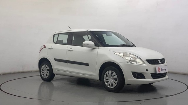 Second-hand 2012 Maruti Swift VXI for sale in Ahmedabad-1
