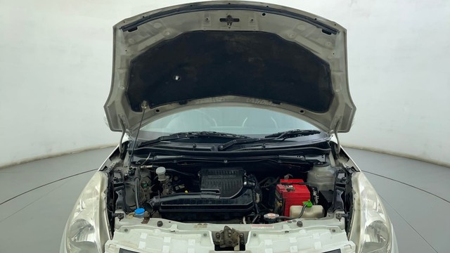 Second-hand 2012 Maruti Swift VXI for sale in Ahmedabad-8