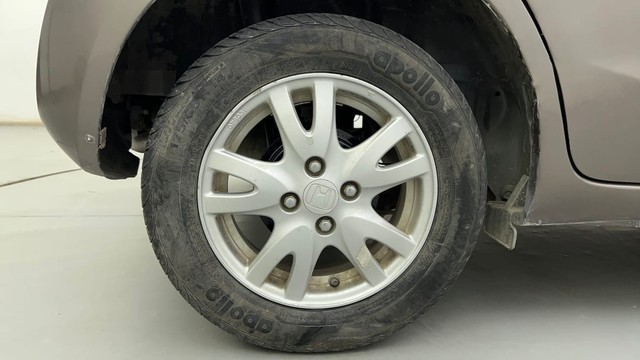 Second-hand 2015 Honda Brio VX for sale in Ahmedabad-18