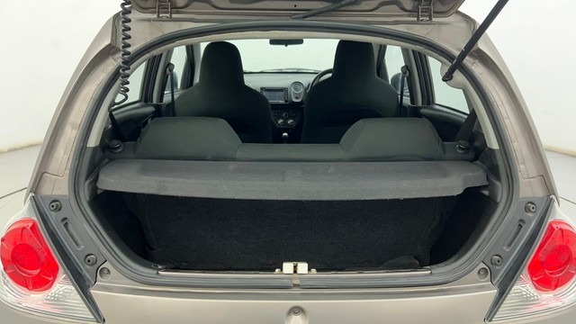 Second-hand 2015 Honda Brio VX for sale in Ahmedabad-9