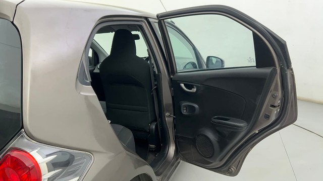 Second-hand 2015 Honda Brio VX for sale in Ahmedabad-31