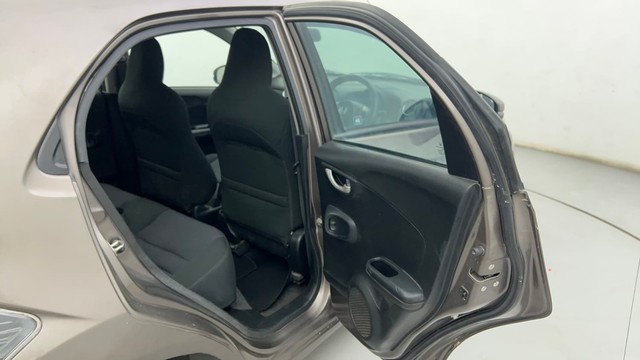 Second-hand 2015 Honda Brio VX for sale in Ahmedabad-25