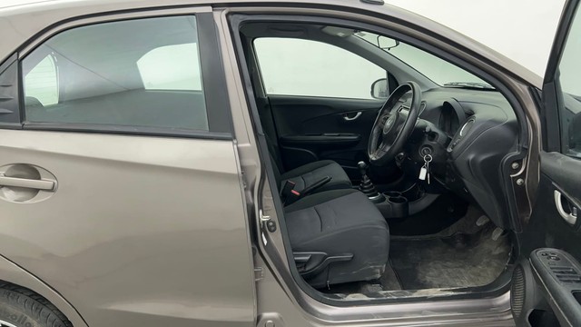 Second-hand 2015 Honda Brio VX for sale in Ahmedabad-15