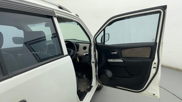 Second-hand 2014 Maruti Wagon R LXI BSVI for sale in Ahmedabad-16