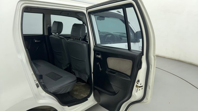 Second-hand 2014 Maruti Wagon R LXI BSVI for sale in Ahmedabad-30