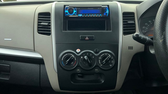 Second-hand 2014 Maruti Wagon R LXI BSVI for sale in Ahmedabad-31