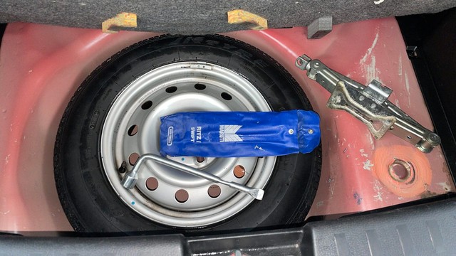 Second-hand 2013 Maruti Swift LXi for sale in Jaipur-21