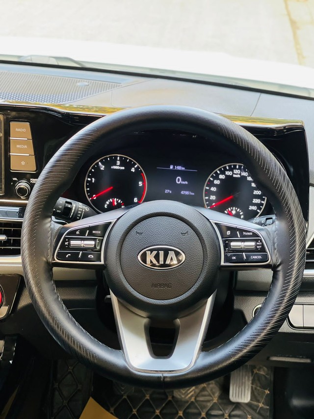 Second-hand 2019 Kia Seltos HTK Diesel for sale in Indore-15