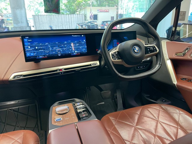 Second-hand 2022 BMW iX xDrive40 for sale in Mumbai-13