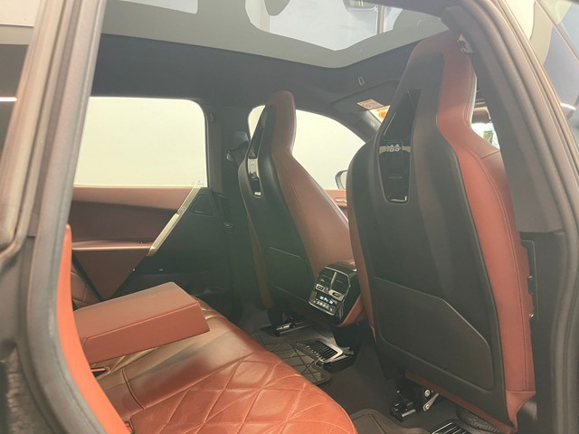 Second-hand 2022 BMW iX xDrive40 for sale in Mumbai-8