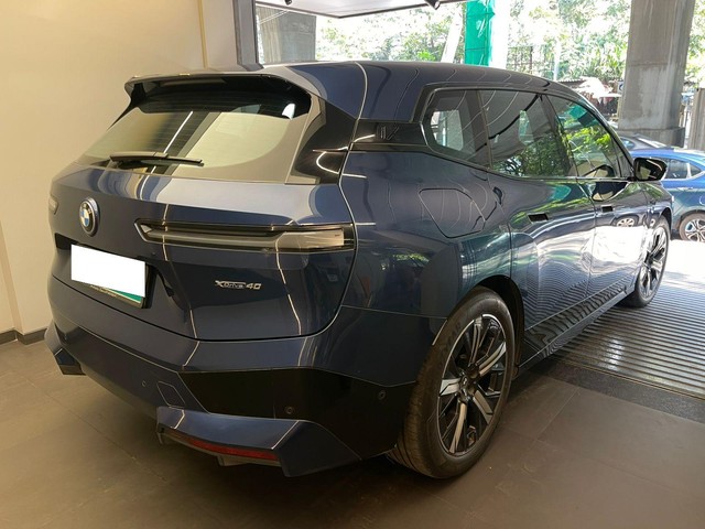 Second-hand 2022 BMW iX xDrive40 for sale in Mumbai-5