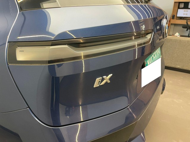 Second-hand 2022 BMW iX xDrive40 for sale in Mumbai-4