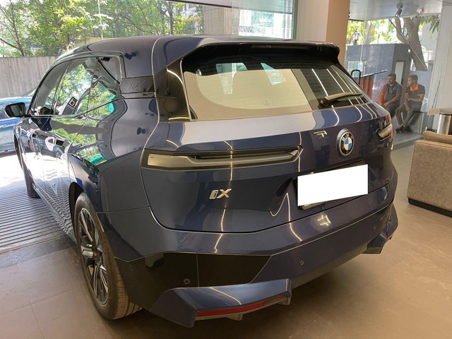 Second-hand 2022 BMW iX xDrive40 for sale in Mumbai-6
