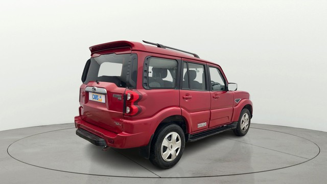 Second-hand 2019 Mahindra Scorpio S9 for sale in Lucknow-2