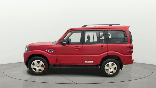Second-hand 2019 Mahindra Scorpio S9 for sale in Lucknow-5