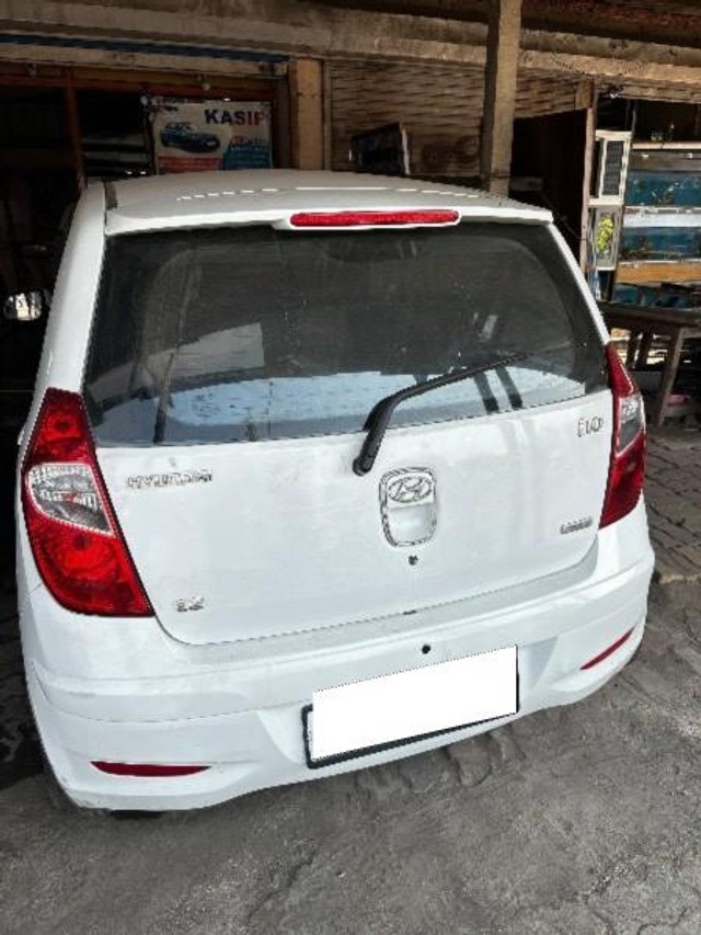 Second-hand 2011 Hyundai i10 Sportz for sale in Navsari-1