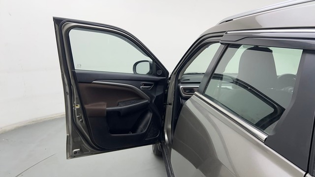 Second-hand 2022 Maruti Brezza Zxi for sale in Gurgaon-25