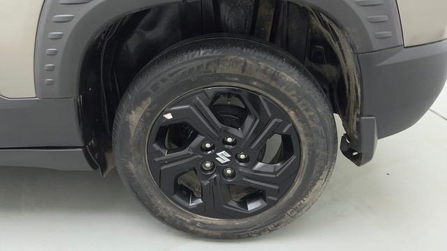 Second-hand 2022 Maruti Brezza Zxi for sale in Gurgaon-19