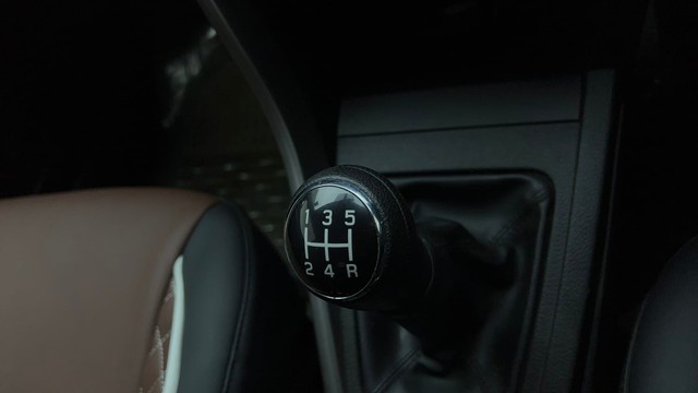 Second-hand 2022 Maruti Brezza Zxi for sale in Gurgaon-12